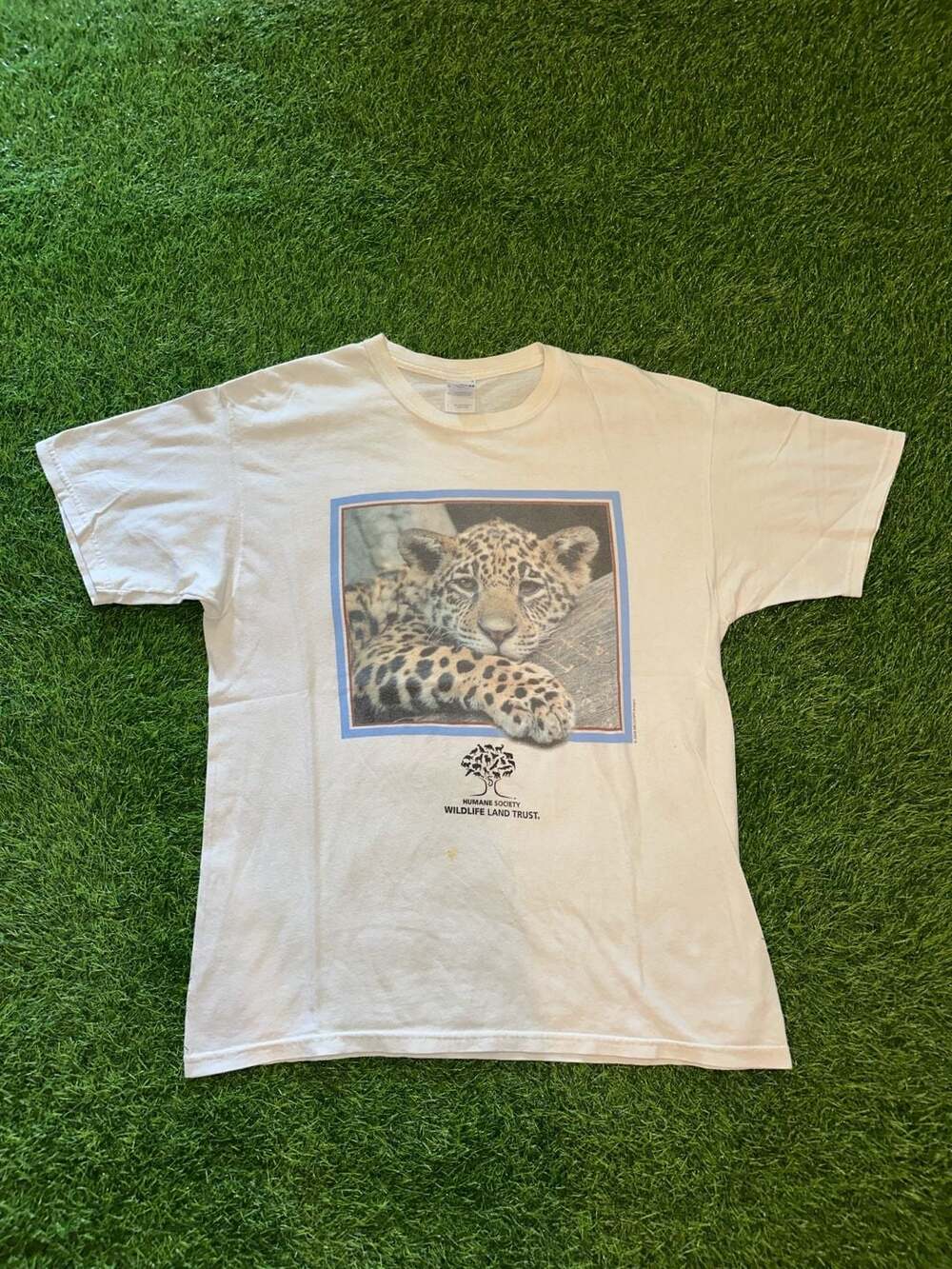 Vintage 2008 Humane Society Wildlife Land Trust Leopard T-Shirt White Large